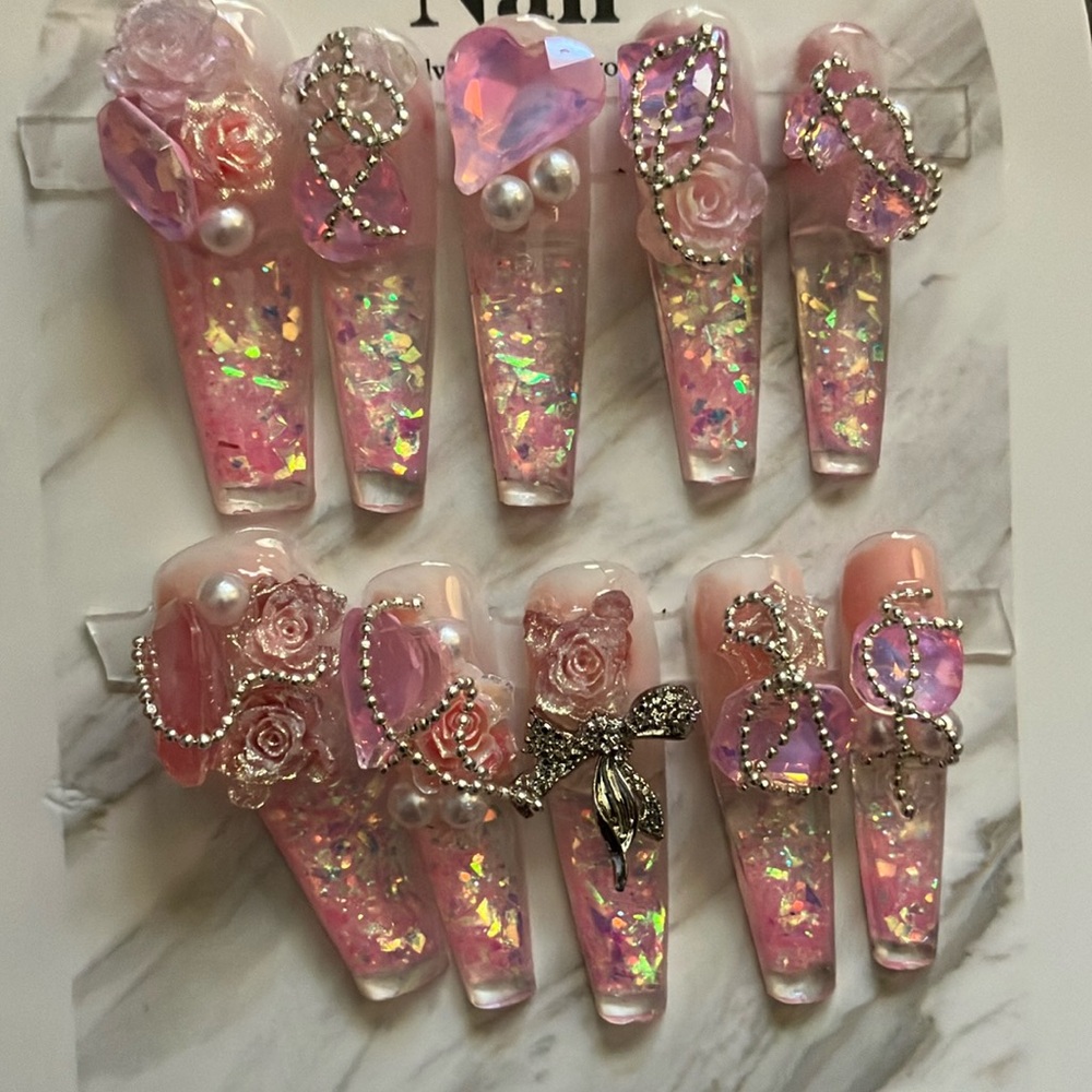 Hand Crafted Luxurious Aquarium Press-On Nails